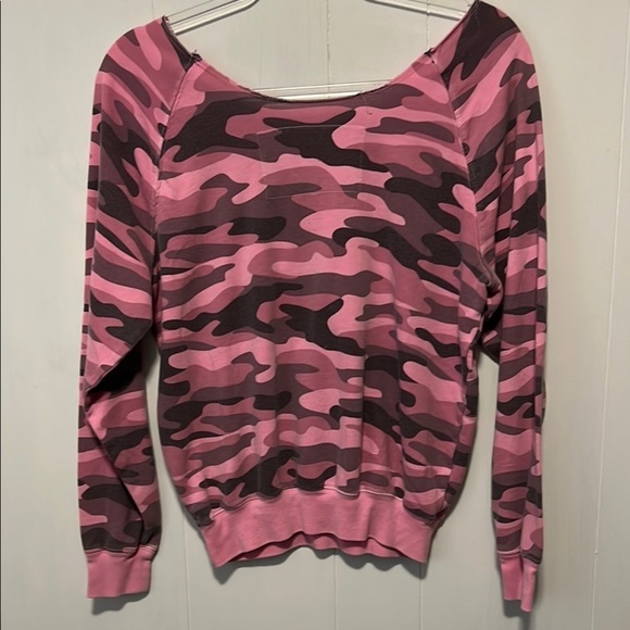 PINK Victoria's Secret Pink Camo Top - Picture 3 of 5